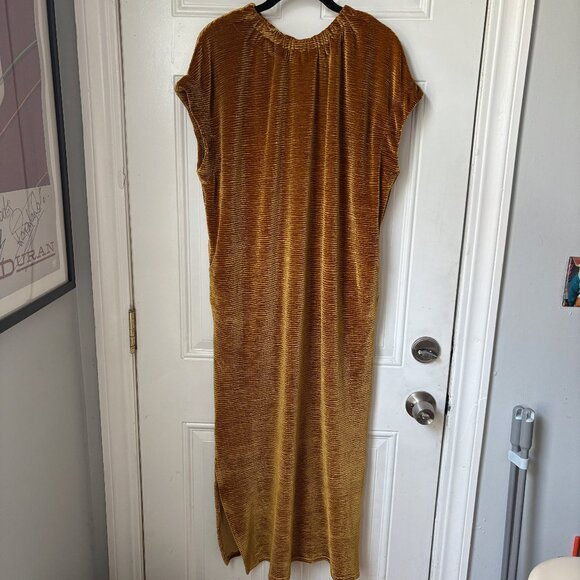 Gold Ribbed Velvet Sack Dress - Picture 1 of 7